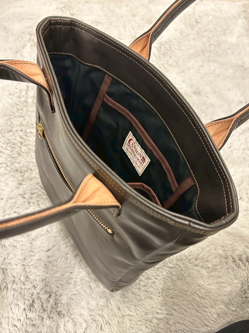 三田 キャニオンレザークラフト 職人技