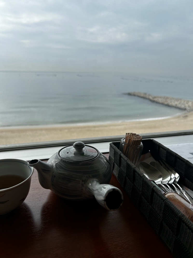 海の見えるcafeでランチ